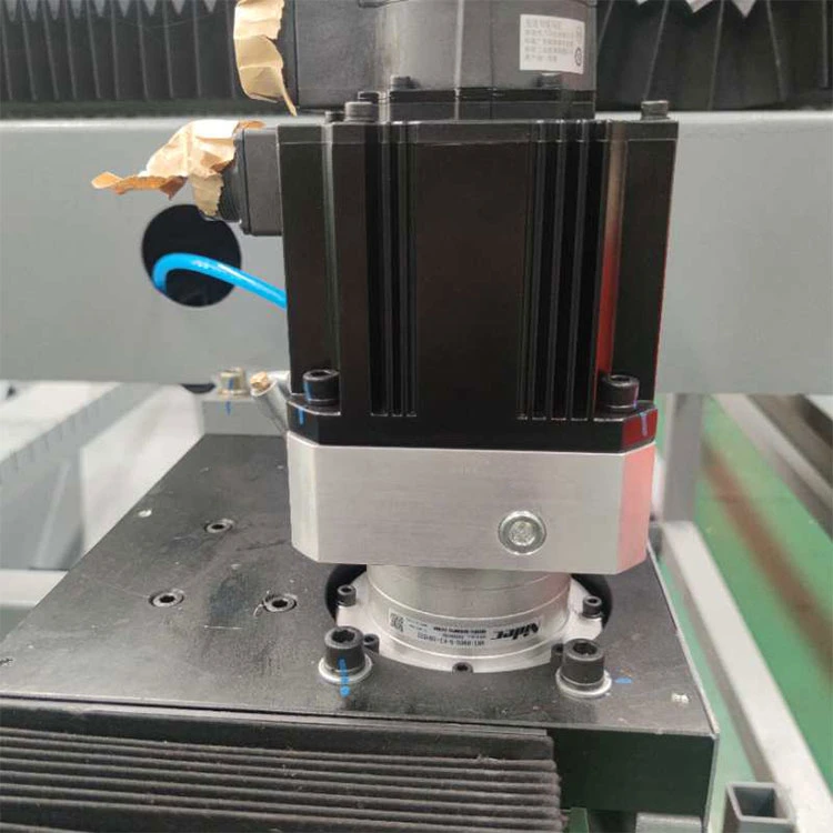 Long Service Life Laser Fiber Cutting Machine 1500W