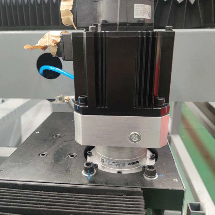 Ipg Fiber 3000W CNC Laser Cutting Machine for Metal Tube Laser Cutting Machine Manufacturers