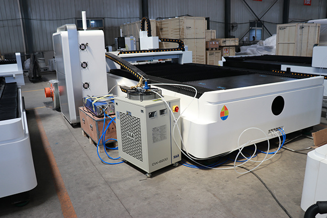 CNC Laser Cutting Machine Fiber Laser Cutting Machine 500W 1000W with Import Laser
