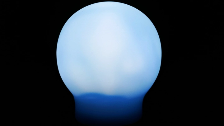 Bulb Vinyl LED Night Light Blue