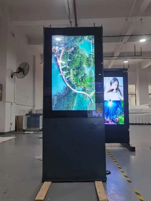 Hot Sell Waterproof IP65 Outdoor Passenger Information LCD Display for Bus Station, Airport, Road, Public Place