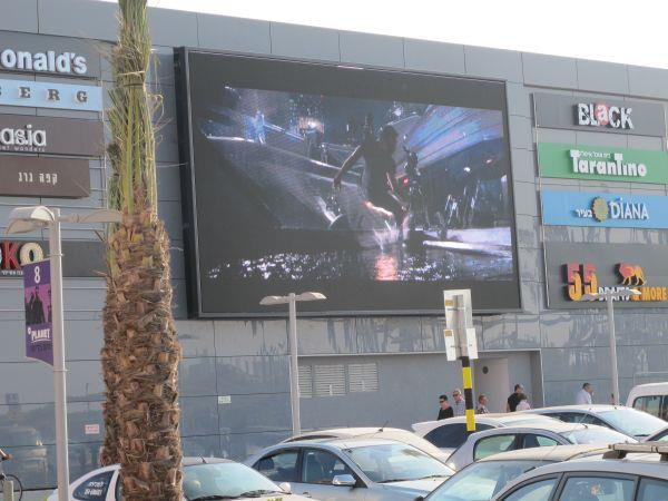 P8mm Outdoor Full Color LED Display Screen/Video Wall Panel LED for Advertising