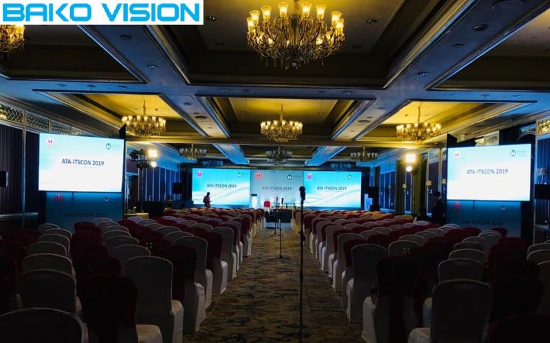 P3.91 Indoor Fanless Rental LED Video Display Full Color Light Weight for Stage and Expo