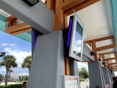 37 Inch Double Sided Outdoor Waterproof LCD Advertising Display for Railway Station, Airport, Bus Station