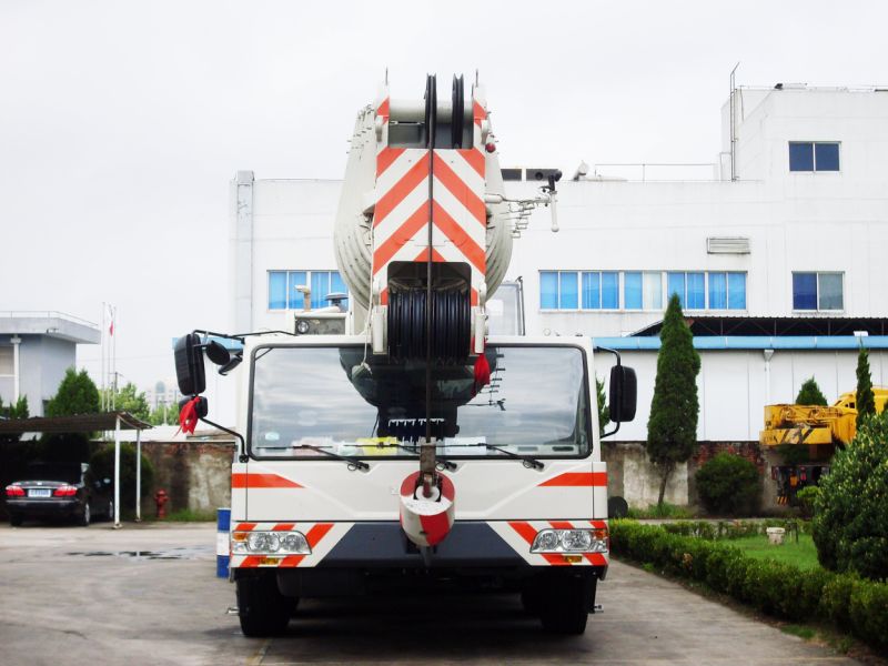 Zoomlion New Widely 300ton All Terrain Crane with Lowest Price