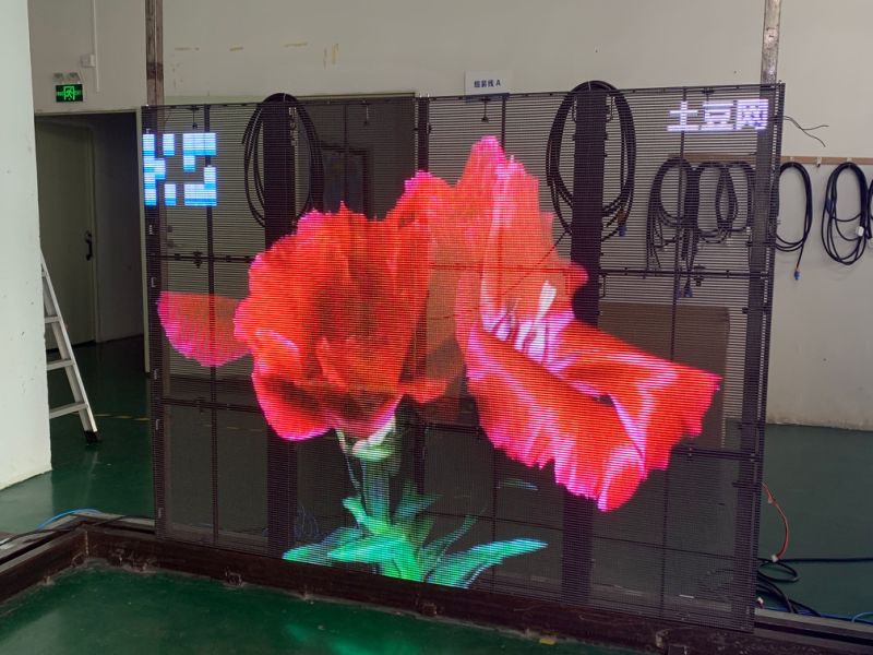 2mwx1.5mh P3.91-7.8 Indoor High Brightness Transparent LED Display