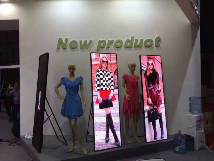 HD P3 LED P2.5 Advertising Screen LED Mirror Screen LED Stand Poster