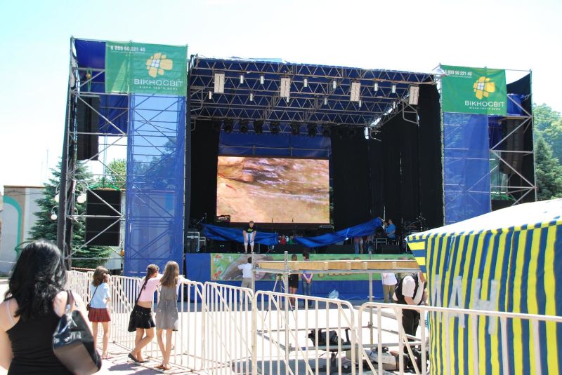 P3.3 Outdoor Rental LED Screen Display for Event or Advertising