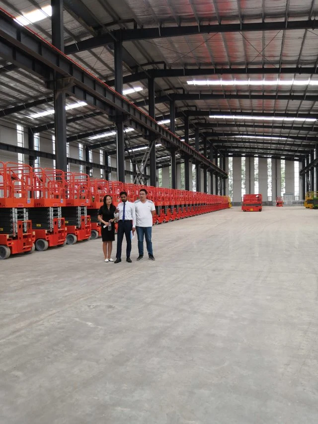 Electric Mobile Scissor Lift Platform of 500 Kg Load Capacity Lift Table