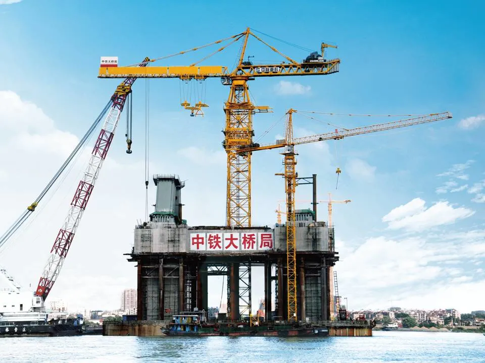 Top Brand Zoomlion Luffing-Jib Tower Crane L400-25 Mobile Tower Crane Cheap Price for Sale
