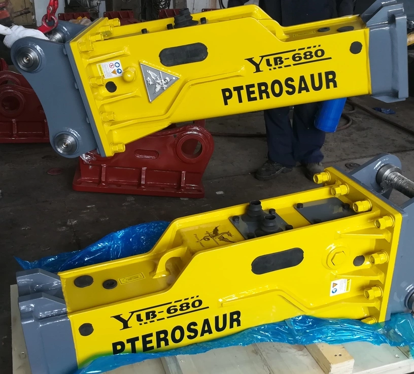 Mini Loader Excavator with Hydraulic Breaker Pterosaur Ylb680 Hydraulic Hammer