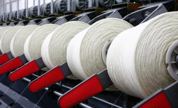 Textile Cotton Ne40 Weaving Knitting Carded Yarn