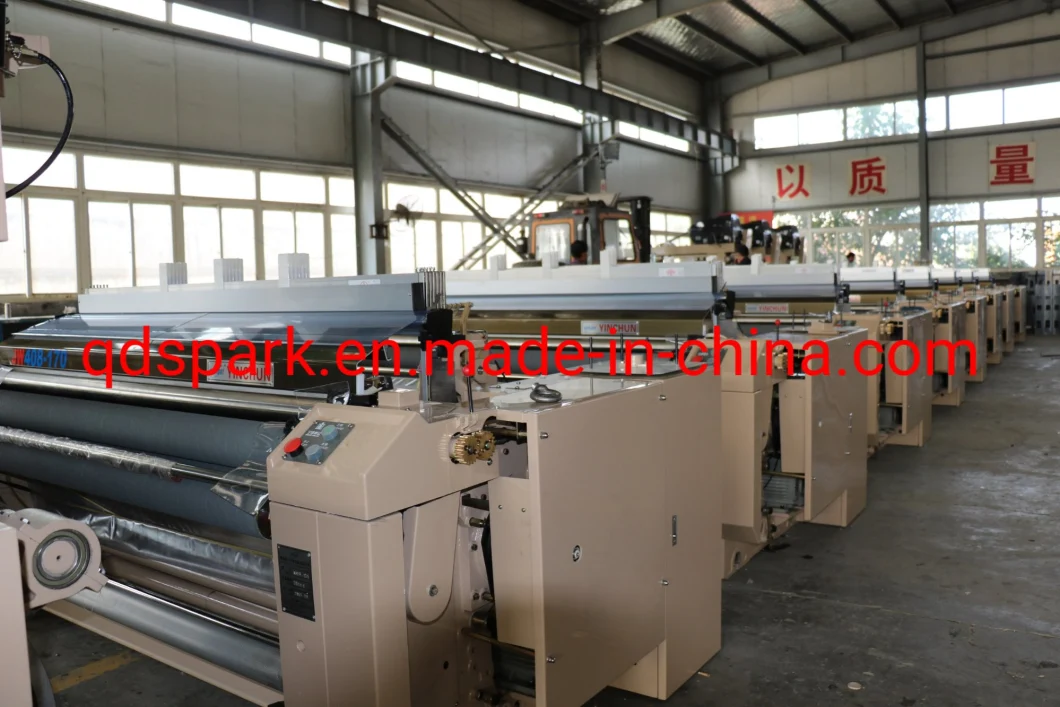 190cm, Down Jacket Fabric Weaving Water Jet Loom, 660rpm Textile Weaving Machinery