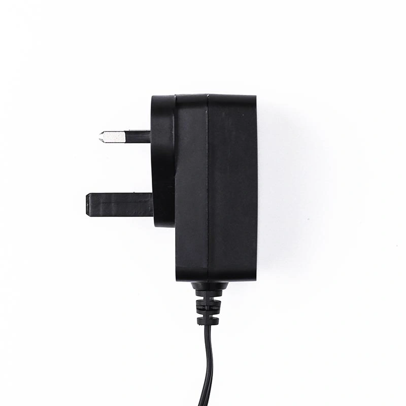 Wallmount 8.4W 12V700mA EU Plug Us Plug UK Plug Power Adapter with Ce and FCC