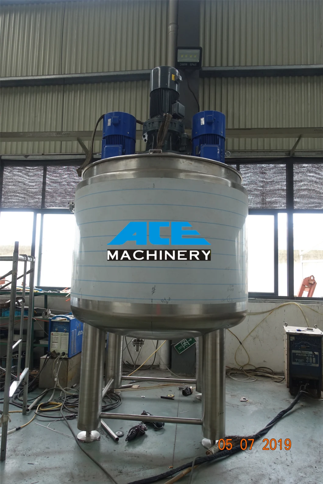 Best Price Liquid Emulsifying Homogenizer Tank Electric Steam Heating Mixer Jacketed Stainless Steel Mixing Tank with Agitator
