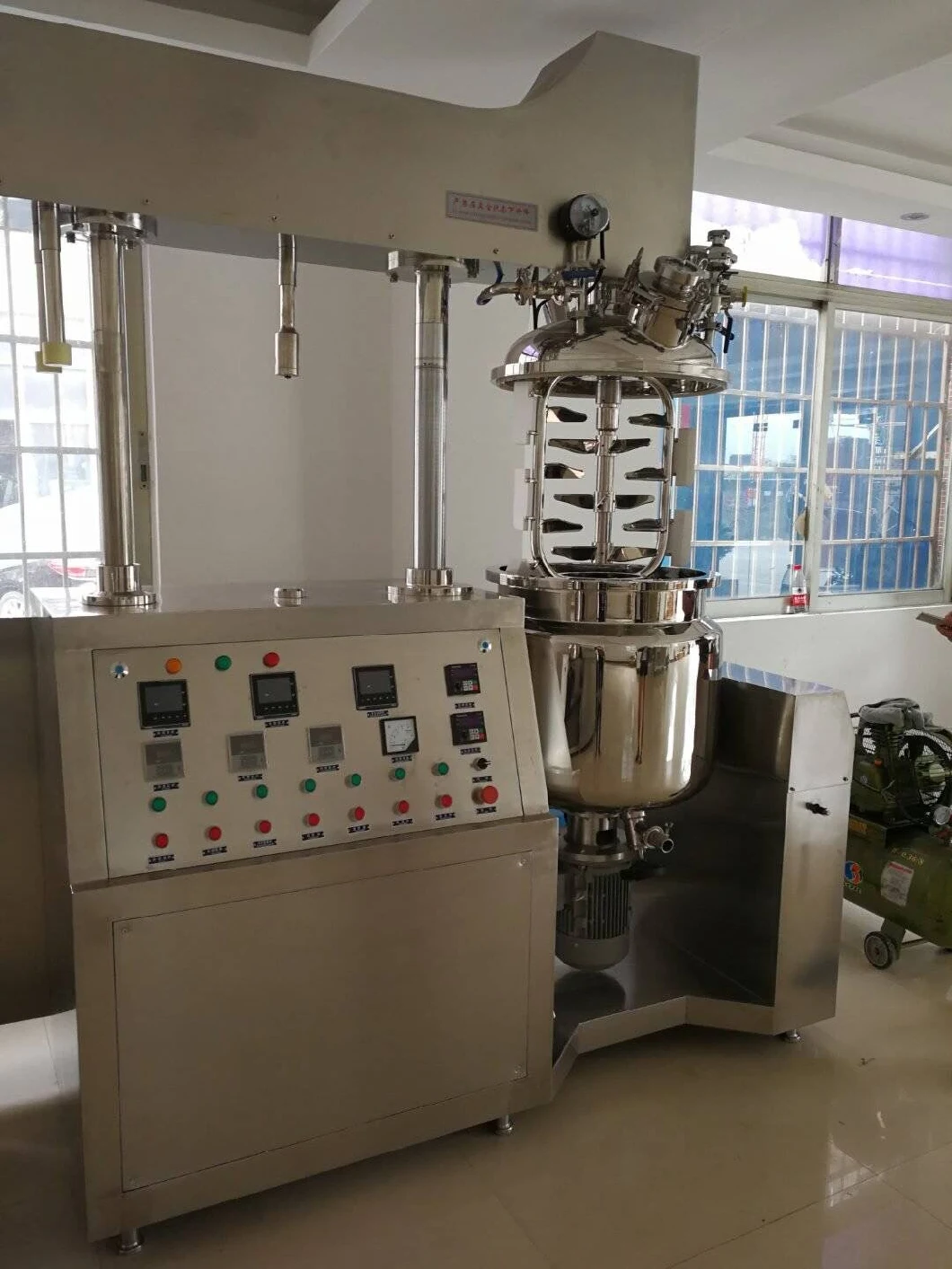 Mzh-100L Factory Price Shampoo, Cream, Liquid Vacuum Emulsifying Mixer Machine