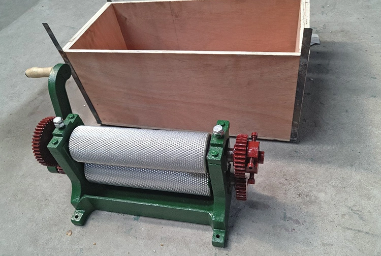 Bee Wax Manual Foundation/Bee Wax Foundation Sheet Machine/Automatic Beeswax Comb Foundation Rolling Machine