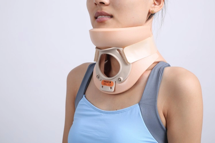 Comfortable Rehabilitation Therapy Cervical Collar Neck Support Neck Brace with Factory Price