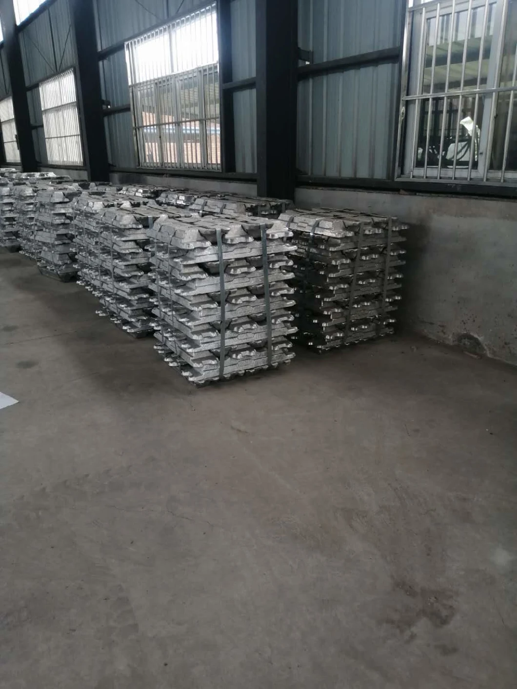 China Factory Price of Aluminum Ingot Purity 99%-99.9% High Purity Aluminum Ingot