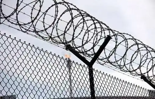 Airport Concertina Fence/Concertina Razor Barbed Wire Fence/Security Wire
