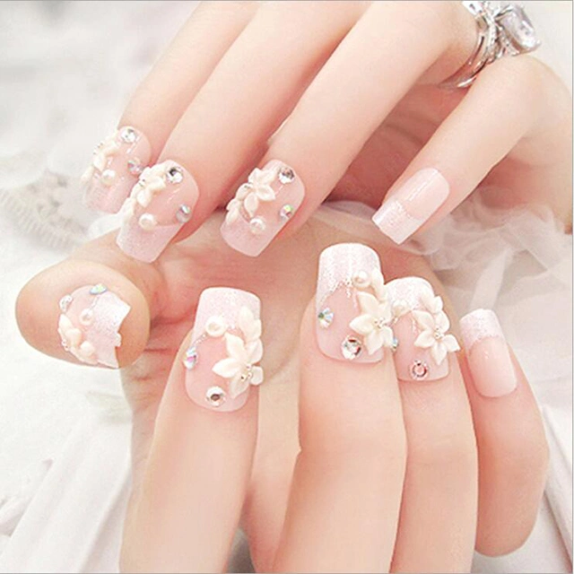 Pearl Petal Nails Are Fashionable and Popular 24 Pieces Boxed Pearl Florets Bridal Nails