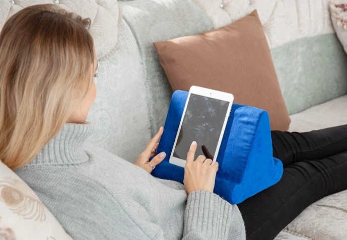iPad Pillow Multi-Angle Soft Pillow Lap Stand Tablet Stand Pillow Holder Mobile Holder Foam Reading Pillow