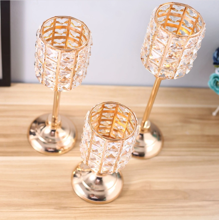 Wholesale Long Stem Blinking Crystals Candle Holder Modern Candle Holder for Home Decor Metal Candle Holder