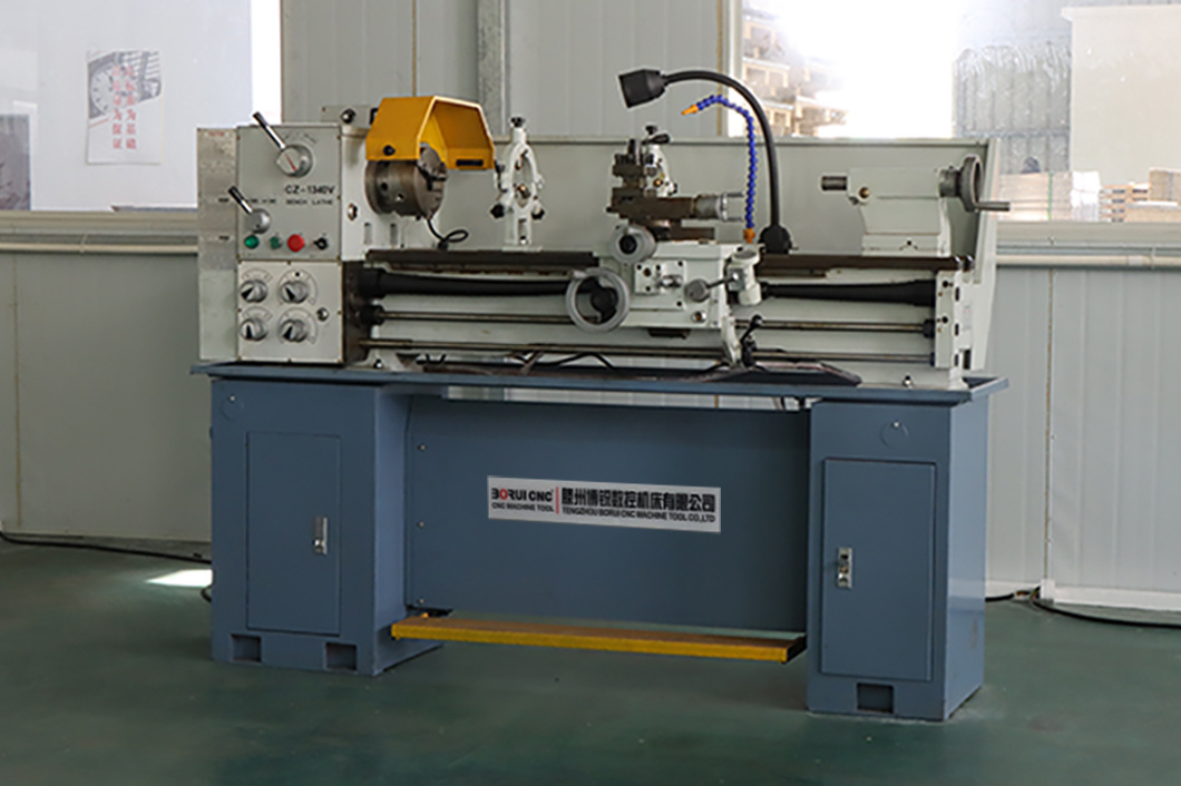 Speed Control Lathe Machine CZ1340g Precision Metal Lathe Machine for Metal Processing