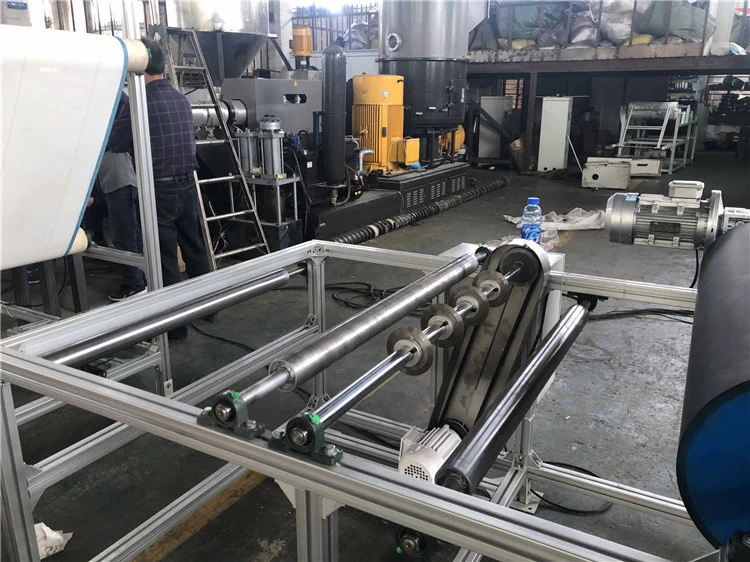 Carefully Crafted Non Woven Fabric Cloth Machine for Medical Face Masks Extruder