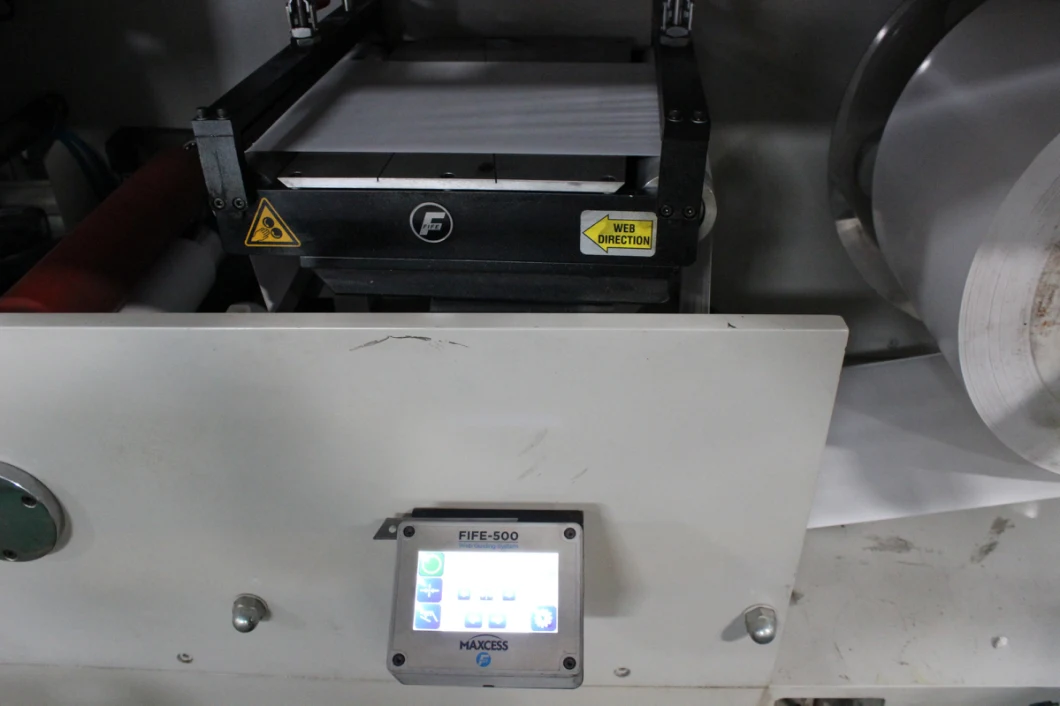 Dbry-320 Embossed Fabric Label Printing Machine