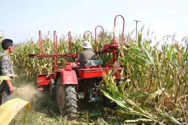 Durable & High Efficiency Tractor Mounted Corn Straws Reaping Machine. Maize Stalks Reaping Machine, Harvesting Machine, Kenaf, Ambary Straws Reaping Machine