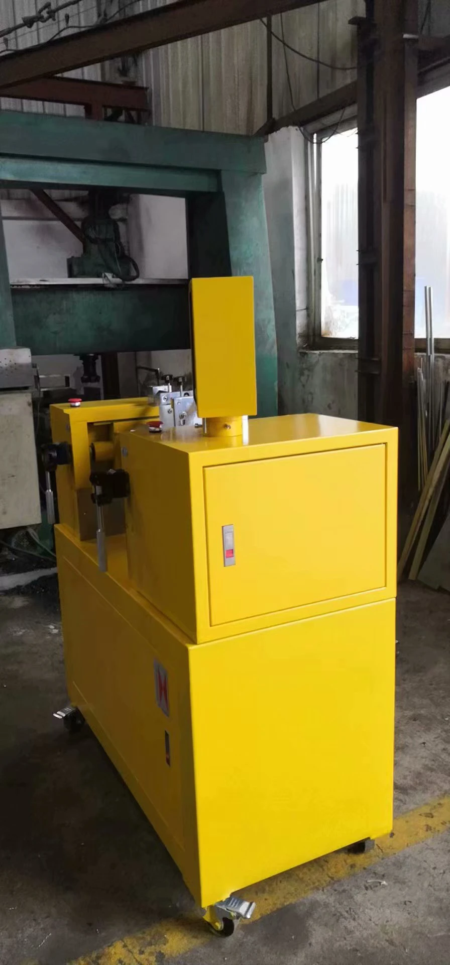 Xk-250 Lab Two-Roll Open Mixing Mill for Rubber Sheeting