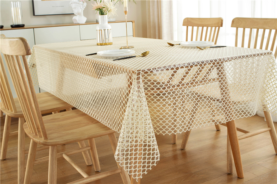 XHM Factory Luxury Elegant Pure Color PVC Lace Tablecloth Disposable Tableware Roll