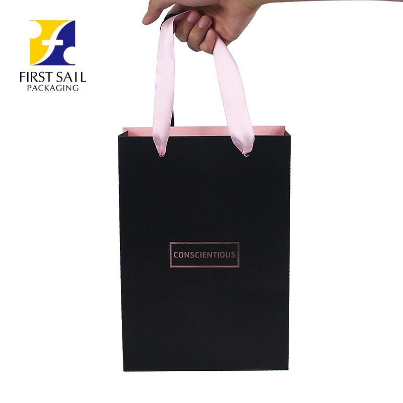 Customzied Elegant Simple Paper Bags with Handle Kraft Paper Bags