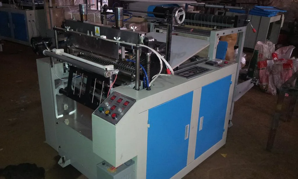 Heat Sealing Heat Cutting Bag Making Machine/Machinery (DFR500-700)