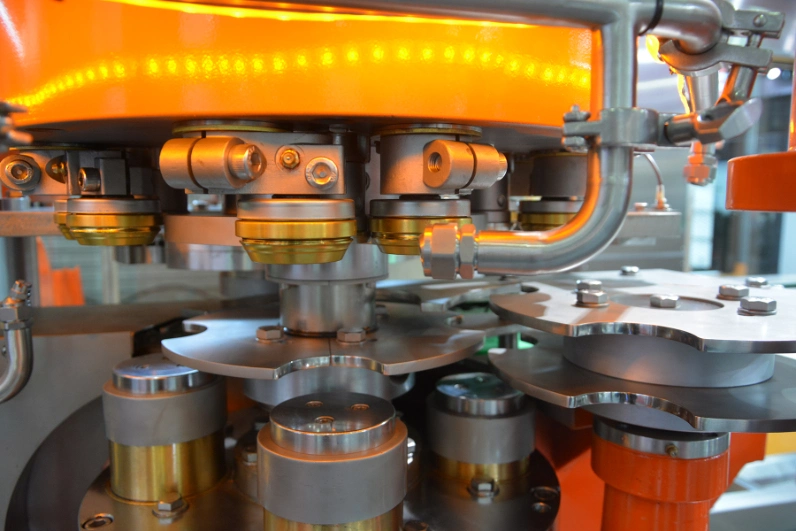 Full Automatic Aerosol Filling Machine Production Assemble Line Cans Filling Machine Manufacturer