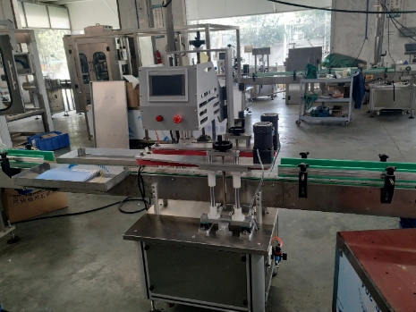 Automatic Tracking Type Filling Capping Machine Line for Hand Sanitizer