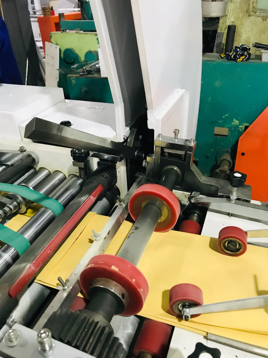 Automatic High Speed V Sharp Bottom Food Craft Paper Bag Making Machine