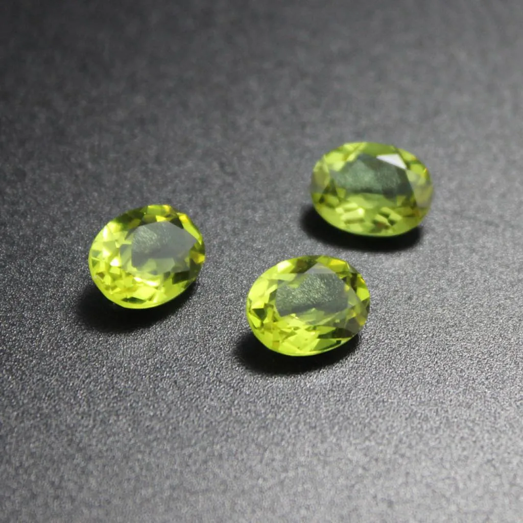 Factory Direct Supply Cubic Zirconia Synthetic Oval Eggs Shape Olive Green Loose Gemstone for Jewelry Making