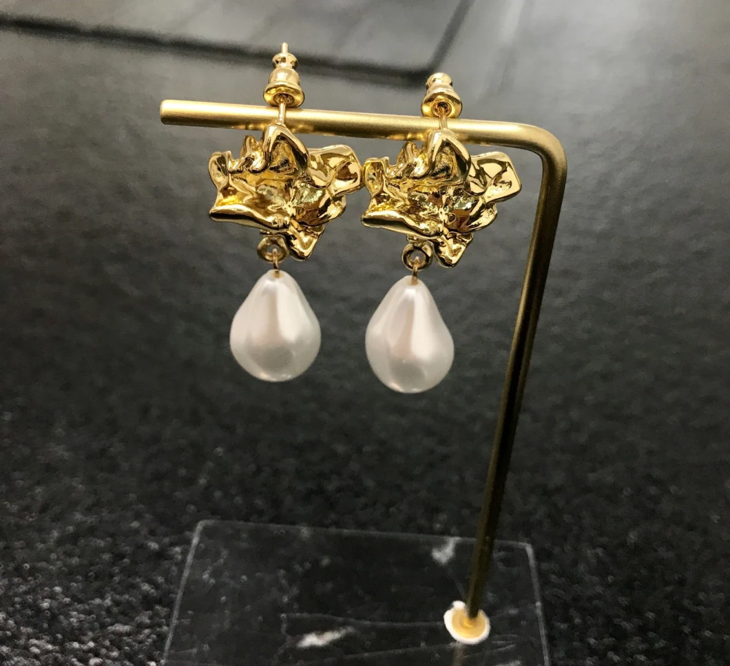 European and American Ins Retro Elegant Temperament Irregular Lava Baroque Shaped Pearl Earrings