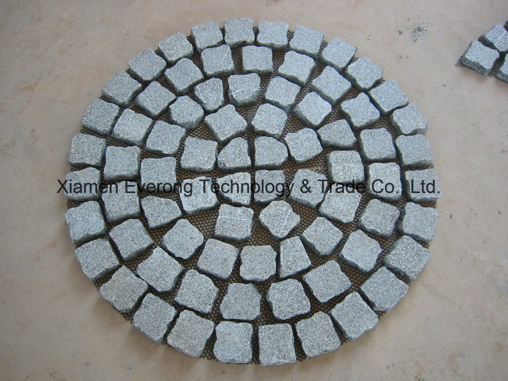 Light Grey Granite Natural Cube Stone/Cobble Stone/Natural Paving Stone with Net