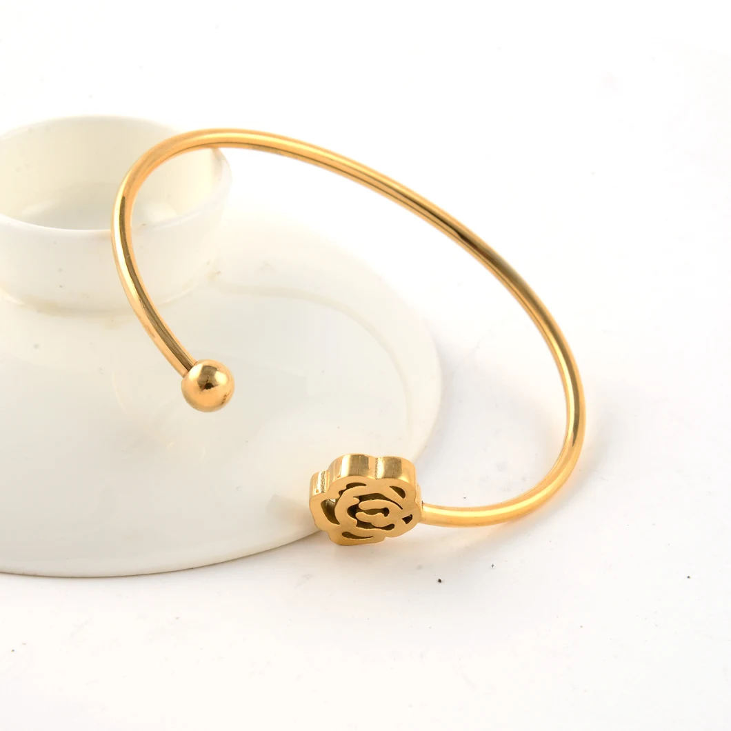 Unique Design 18K Gold Bangle Saudi Arabia Jewelry Rose Cuff Bangle Bracelet for Ladies