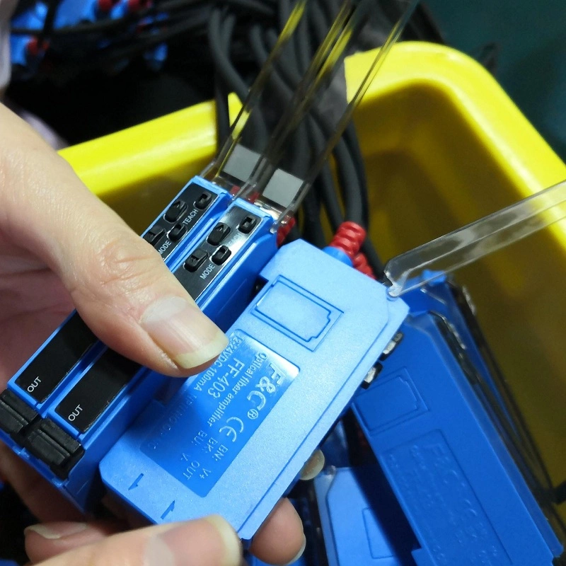 Transparent Plastic Bottle Counting Fiber Amplifier Industrial Automation Sensor
