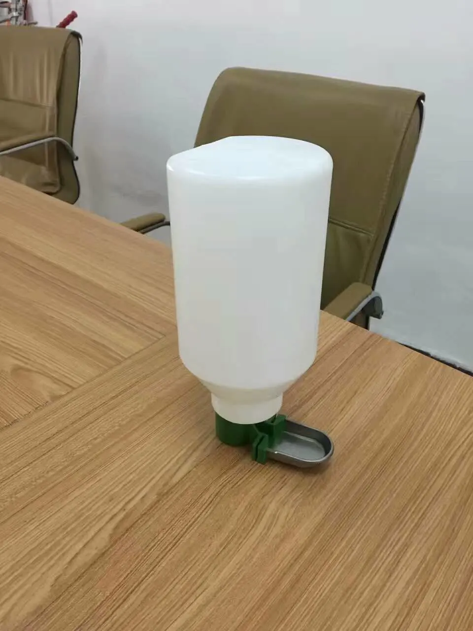 Automatic Parrot Pet Bird Feeder