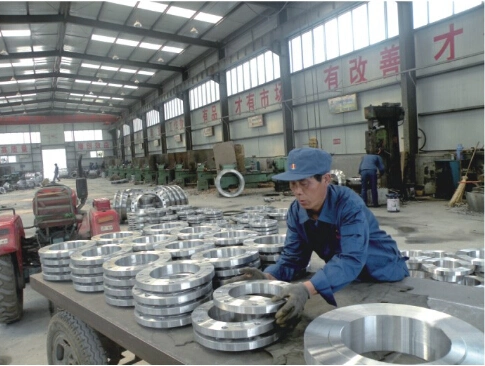 ASME B16.9 CS Reducing Tee Pipe Fittings Steel Tee (KT0085)