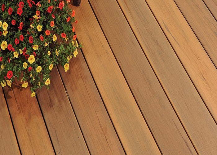 UV Resistant Minimal Maintenance No Need to Paint and Seal Stain Resistant Garden Composite Decking Plank
