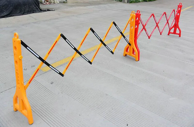 Road Safety Foldable Portable Fence Plastic Traffic Barrier Price