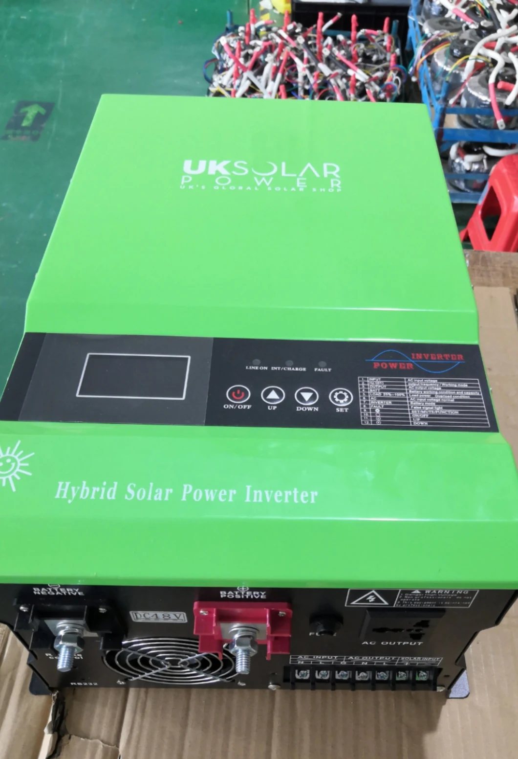 Hybrid Solar Power Inverter 3kVA off-Grid Tie Combined with MPPT Solar Charge Controller (QW-S3K30)