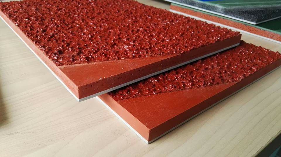 13mm Red Color Sandwich Running Track with Broadcasting Surface