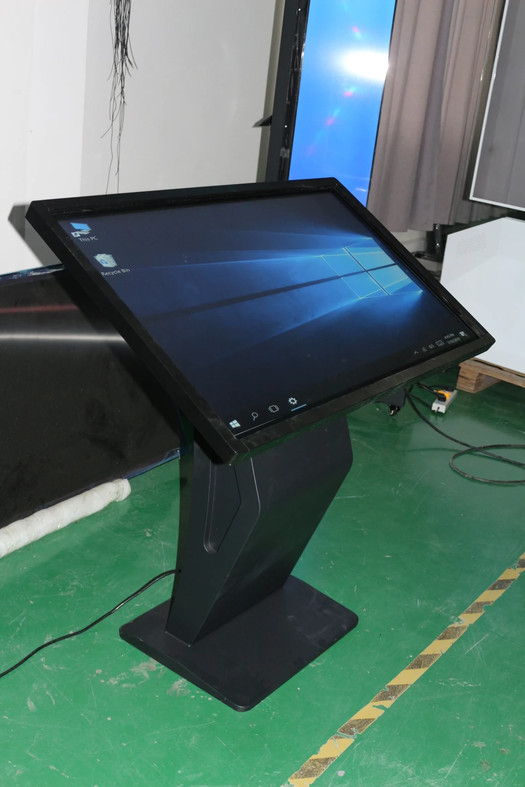 55 Inch Network Vision LCD IR Touch Screen All in One PC